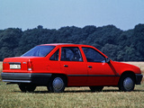 Photos of Opel Kadett Sedan (E) 1984–89