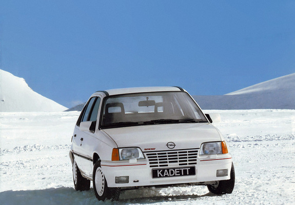 Pictures of Opel Kadett Snow 5-door (E) 1988