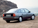 Images of Opel Vectra Hatchback (A) 1988–92