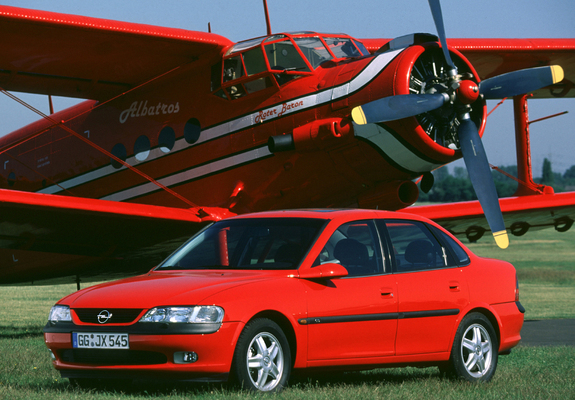Images of Opel Vectra Sedan (B) 1995–99