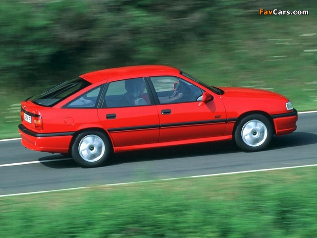 Opel Vectra GT Hatchback (A) 1992–94 images (640 x 480)
