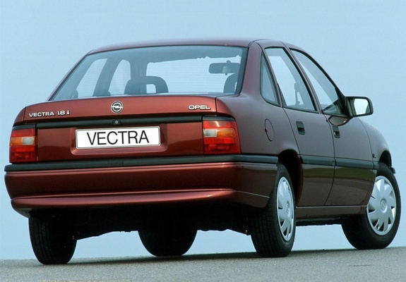 Opel Vectra Sedan (A) 1992–95 images