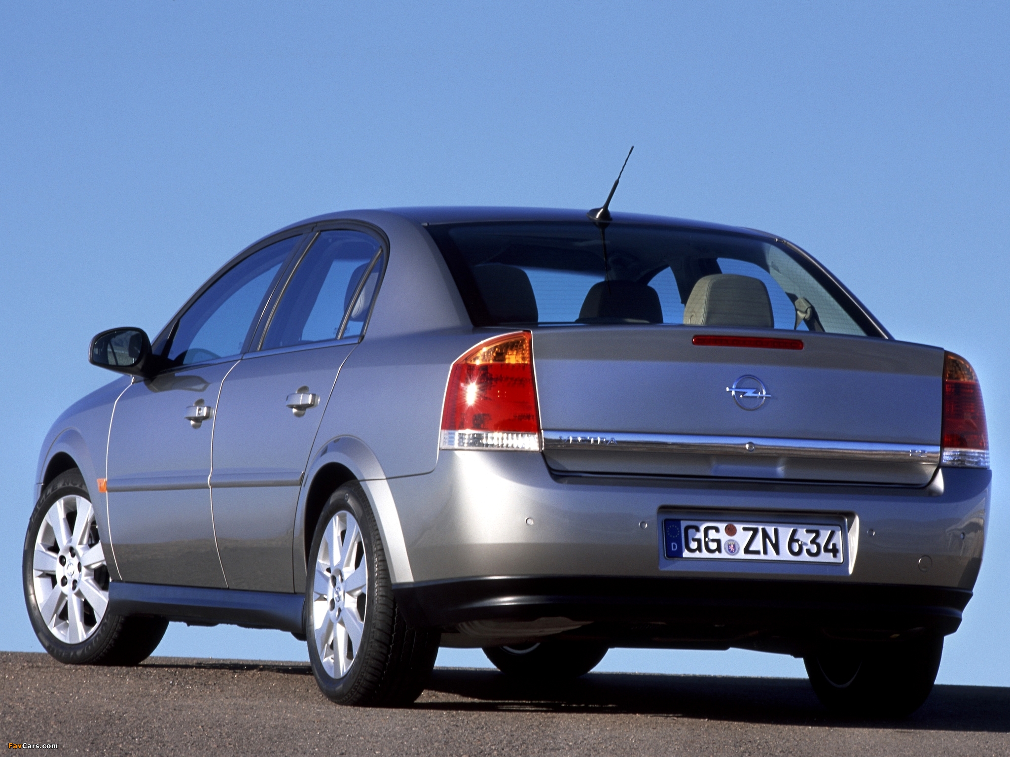 Автомобиль вектра б. Opel Vectra c 2002-2005 седан. Опель Вектра седан 2002. Опель Вектра ц 2002. Opel Vectra c 2004.