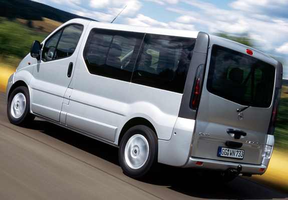 Images of Opel Vivaro Business 2002–06