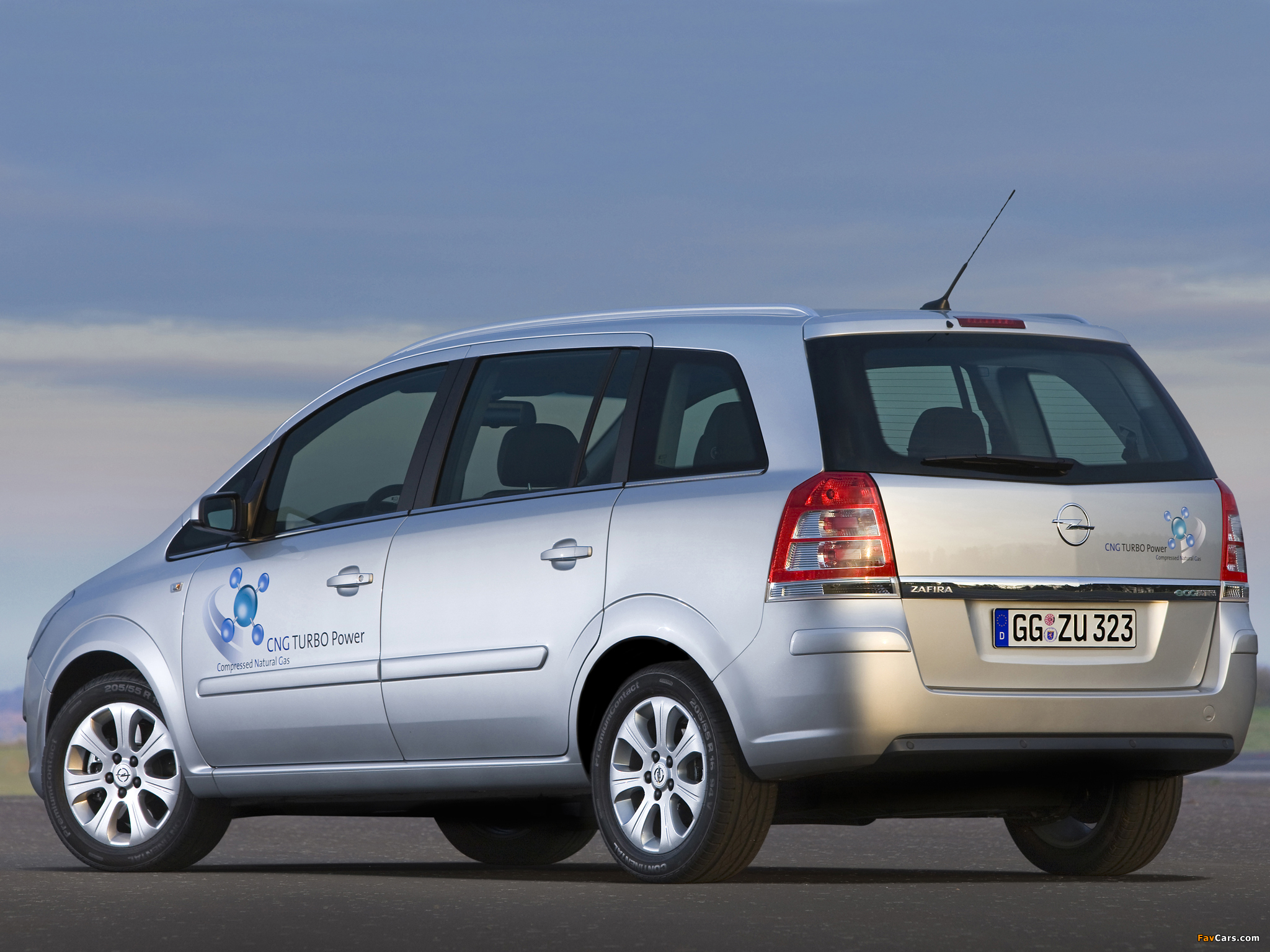 Images of Opel Zafira TNG (B) 2009 (2048 x 1536)