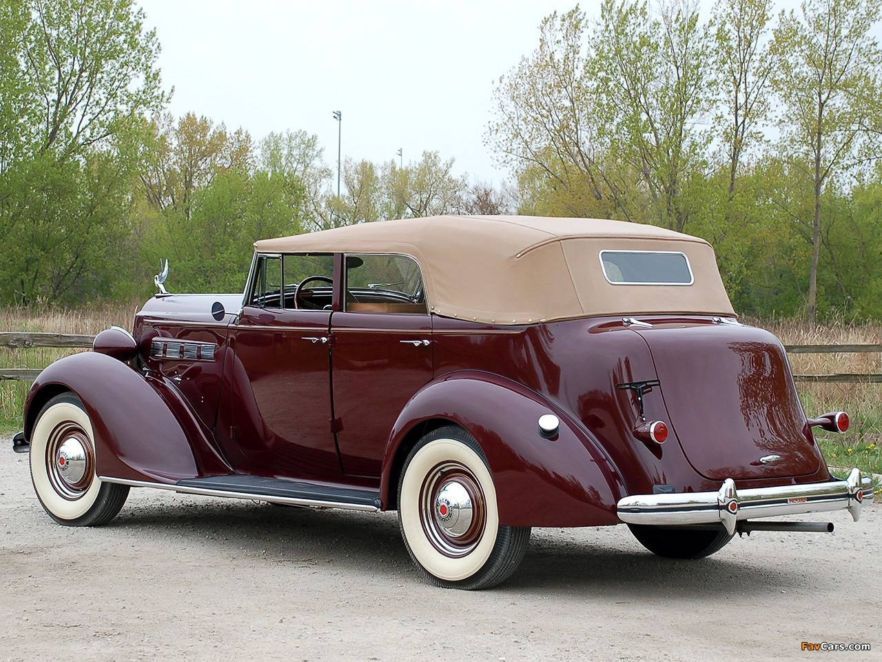 Packard 120 Convertible Sedan (120-C 1097) 1937 wallpapers (1280 x 960)