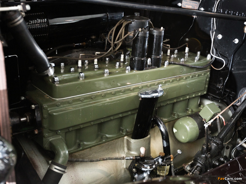 Images of Packard Super Eight Club Sedan (1104-756) 1934 (1024 x 768)