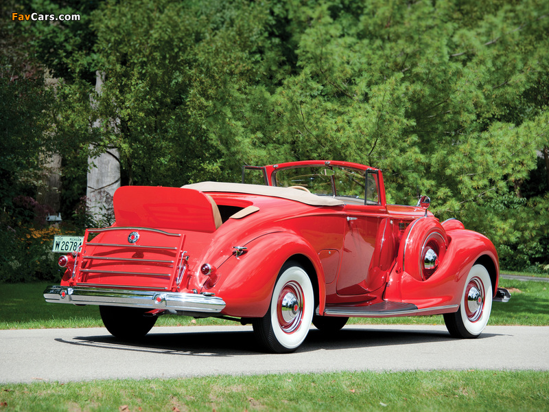 Images of Packard Super Eight Convertible Coupe (1604-1119) 1938 (800 x 600)