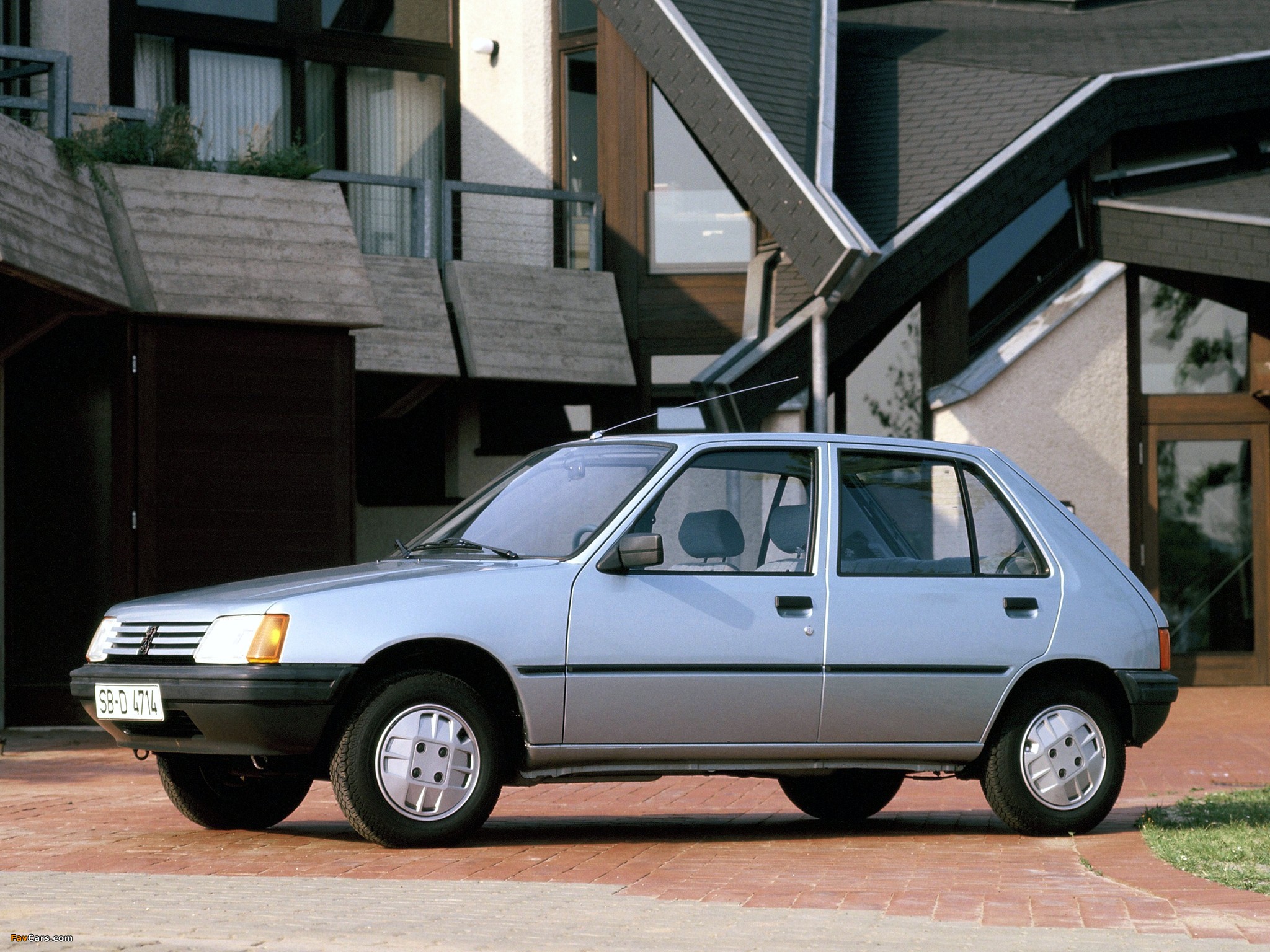 Пежо 98 год. Peugeot 205 5-Door. Peugeot 205 1983. Peugeot 205 1987. Peugeot 105.