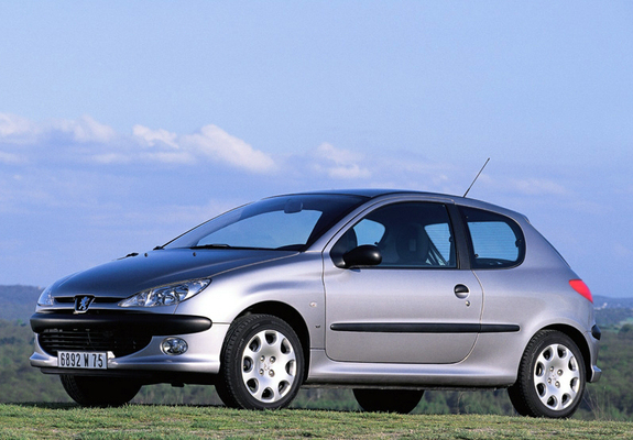 Peugeot 206 3-door 1998–2003 pictures