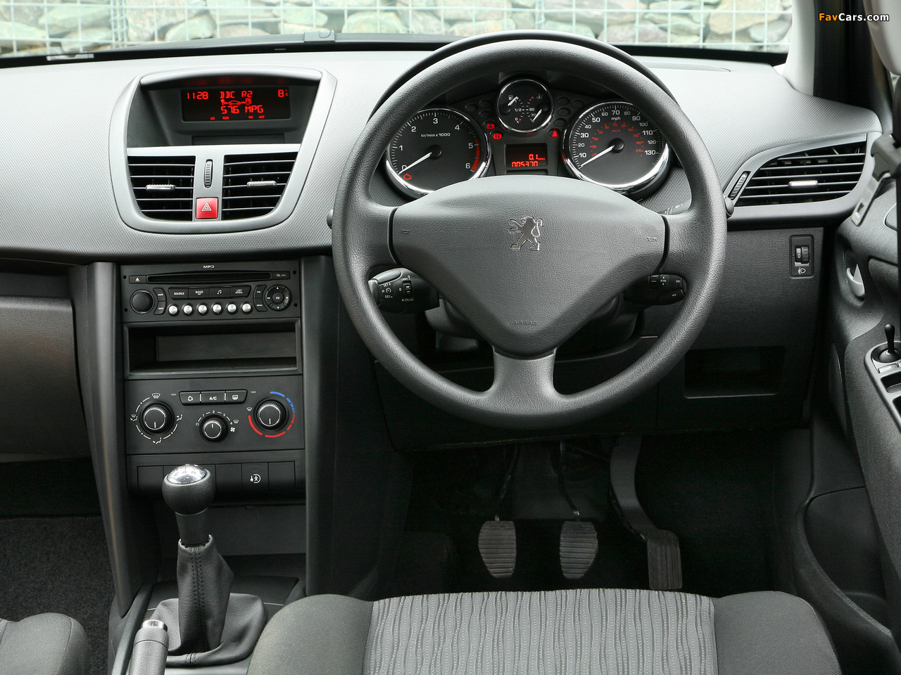 Peugeot 207 5-door Verve 2009 images (1280 x 960)