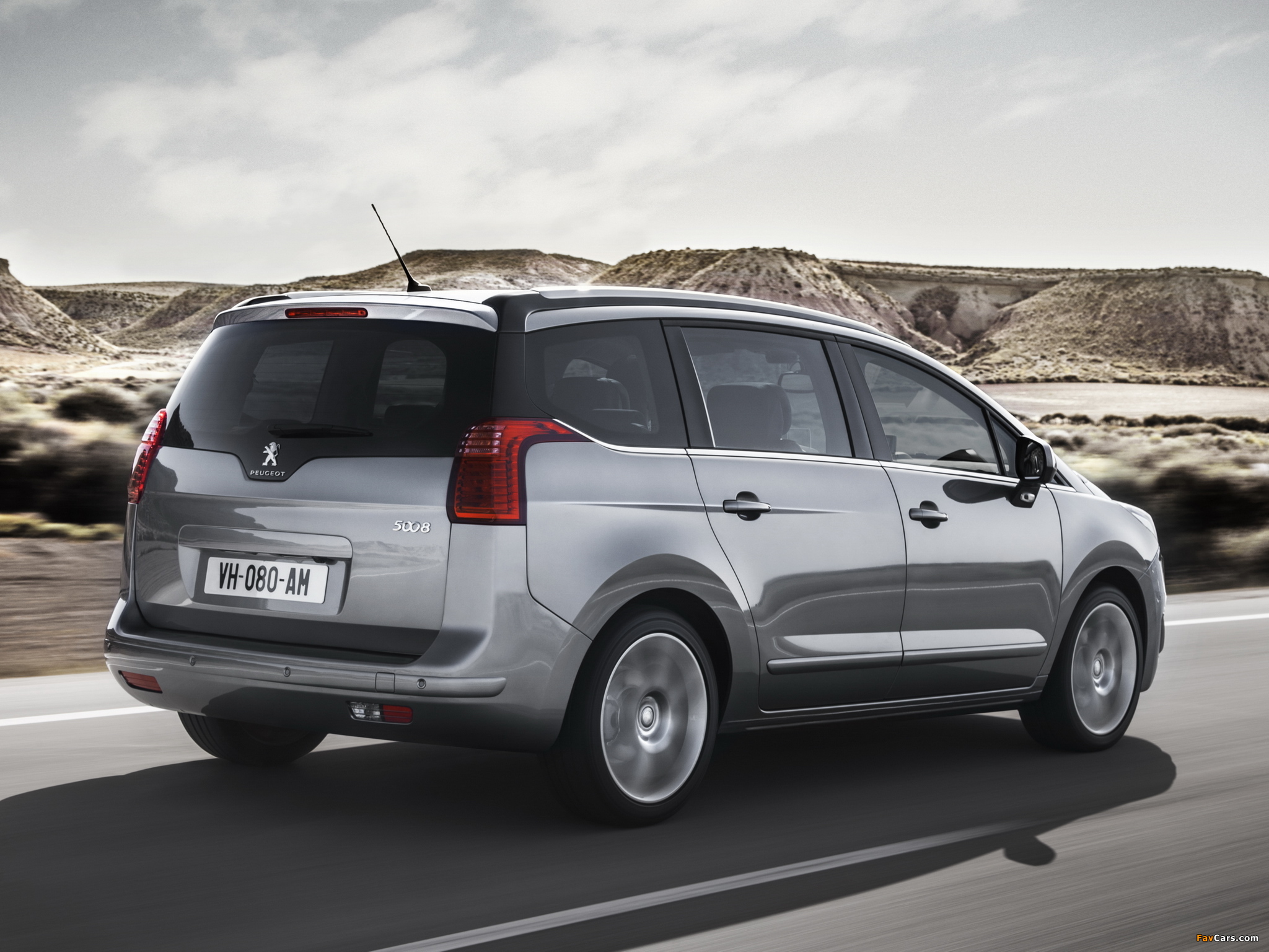 Pictures of Peugeot 5008 2013 (2048 x 1536)