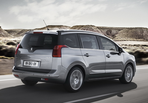 Pictures of Peugeot 5008 2013