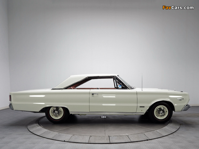 Images of Plymouth Belvedere GTX 426 Hemi 1967 (640 x 480)