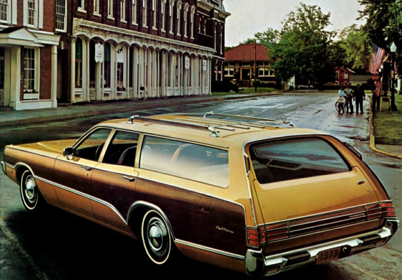 Plymouth Fury Sport Suburban (PP45/46) 1973 images