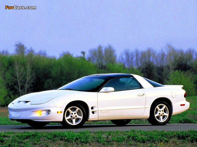 Pictures of Pontiac Firebird 1998–2002 (640 x 480)