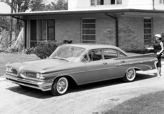 Pictures of Pontiac Custom Star Chief 4-door Sedan (2419) 1959