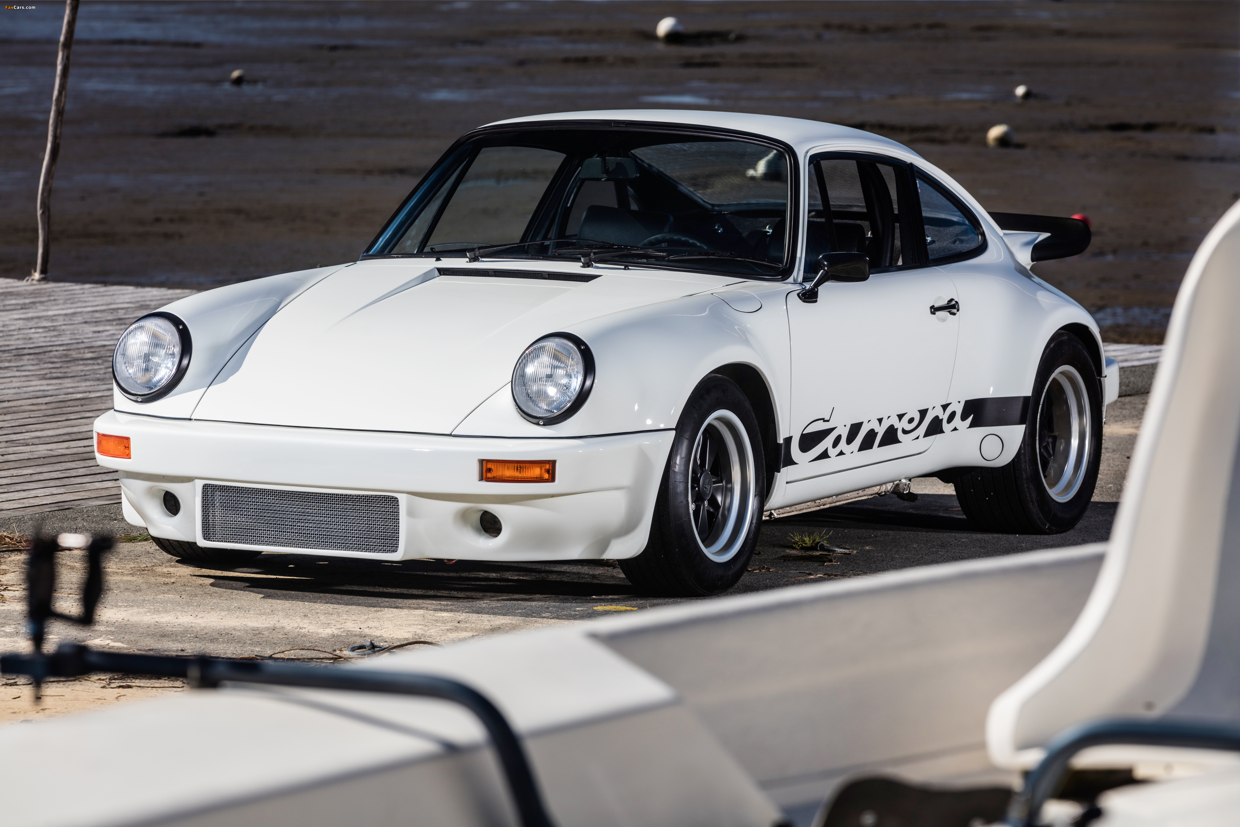 Pictures of Porsche 911 Carrera RS 3.0 Coupe LHD (911