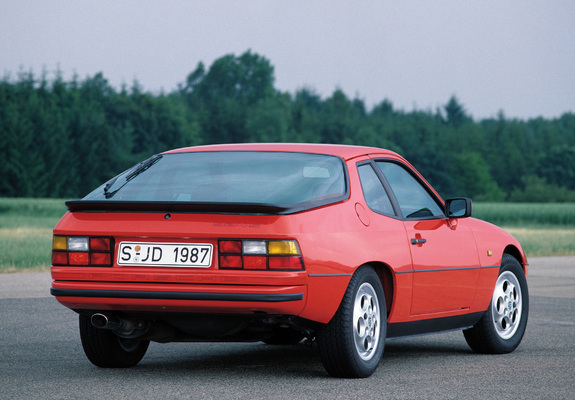 Pictures of Porsche 924 S Coupe 1986–88