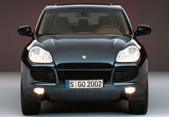 Pictures of Porsche Cayenne Turbo (955) 2002–07
