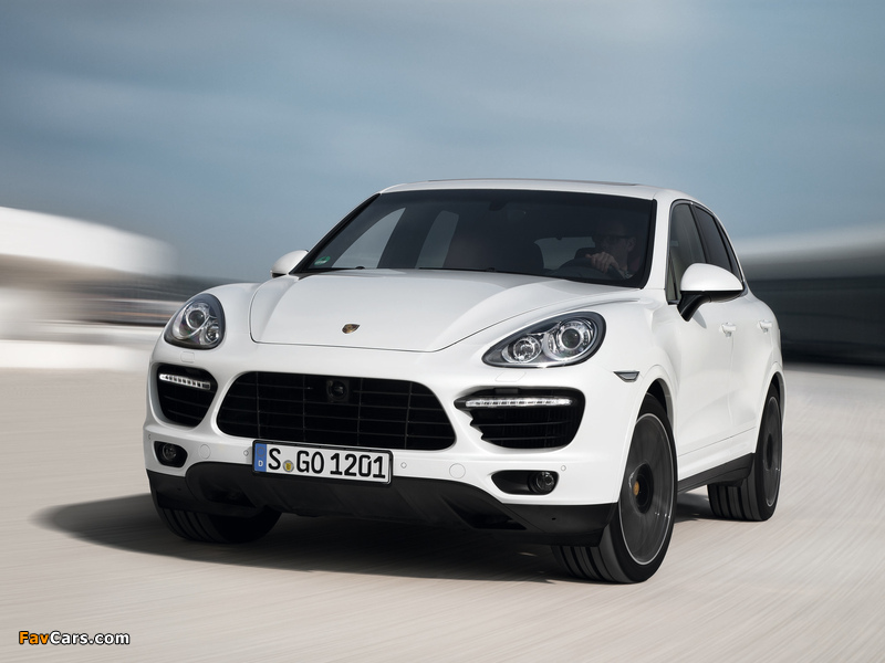 Pictures of Porsche Cayenne Turbo S (958) 2013 (800 x 600)