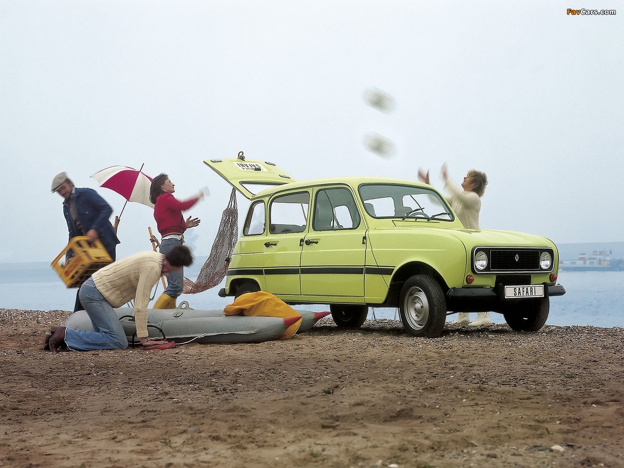 Photos of Renault 4 Safari 1975–78 (1280 x 960)