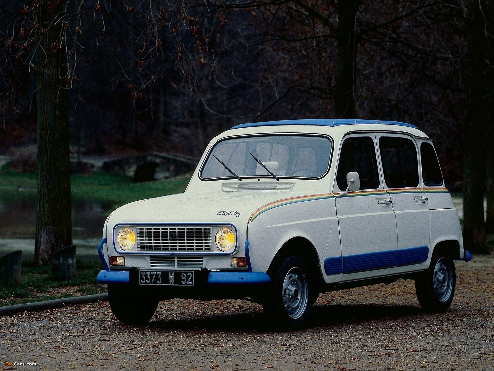 Рено 4 купить бу. Renault 4. Renault 4 1961. Рено 4л. Renault 4 1988.