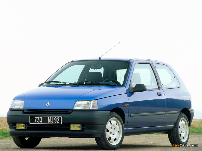 Pictures of Renault Clio 3-door 1990–97 (800 x 600)