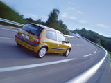Pictures of Renault Clio 3-door 2001–05