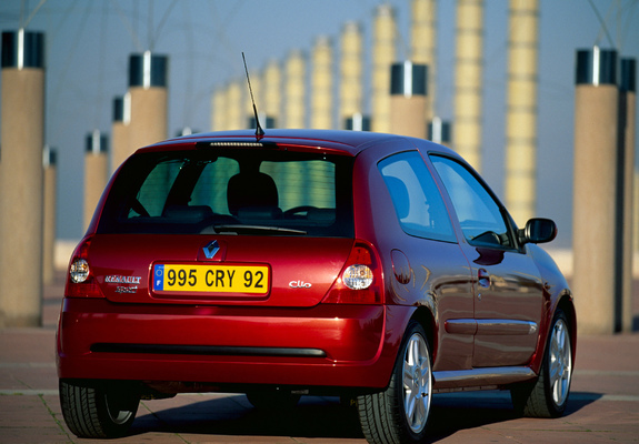 Pictures of Renault Clio RS 2002–05