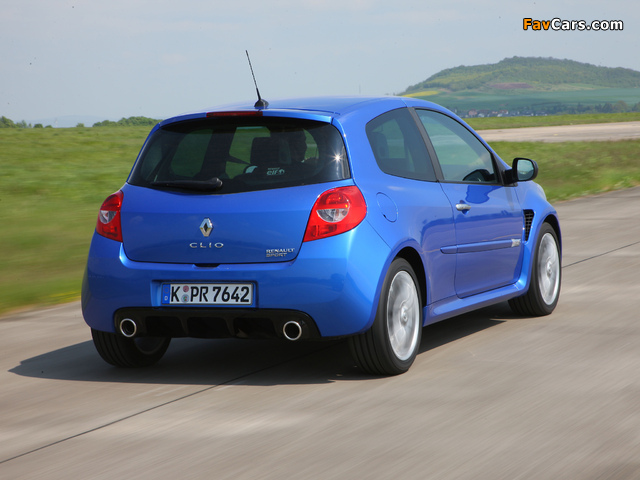 Pictures of Renault Clio R.S. 2009–12 (640 x 480)