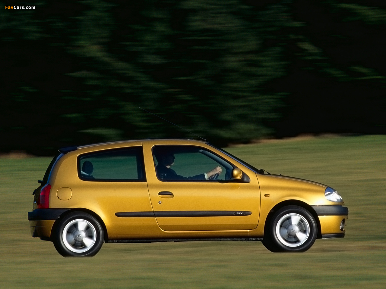 Renault Clio 3-door 1998–2001 photos (1280 x 960)