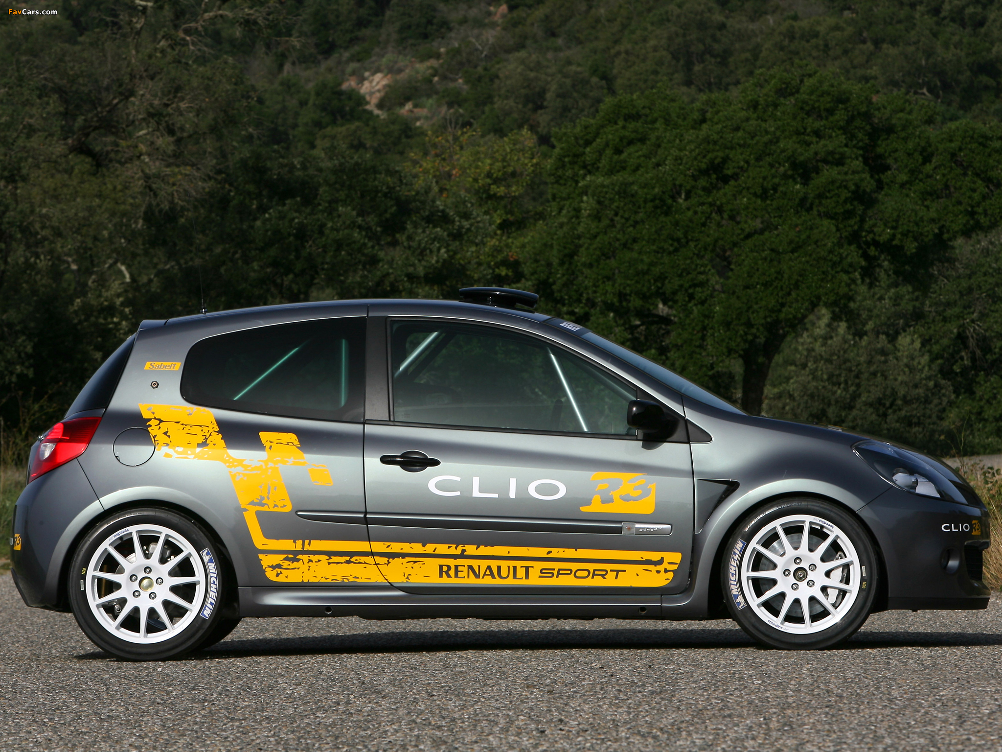 Renault Clio R3 2010–12 photos (2048 x 1536)