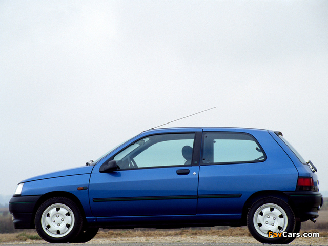 Renault Clio 3-door 1990–97 wallpapers (640 x 480)