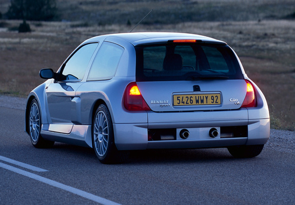 Renault Clio V6 Sport 1999–2001 wallpapers