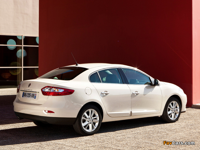 Renault Fluence 2012 wallpapers (640 x 480)