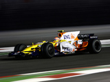 Images of Renault R28 2008