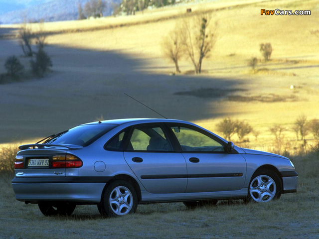 Renault Laguna Hatchback 1998–2000 pictures (640 x 480)