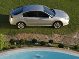 Renault Laguna Hatchback 2007–10 images