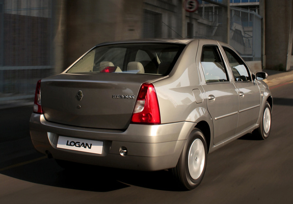 Renault Logan ZA-spec 2008–12 pictures