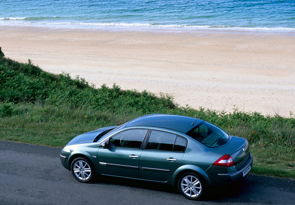 Renault Megane Classic 2003–06 images