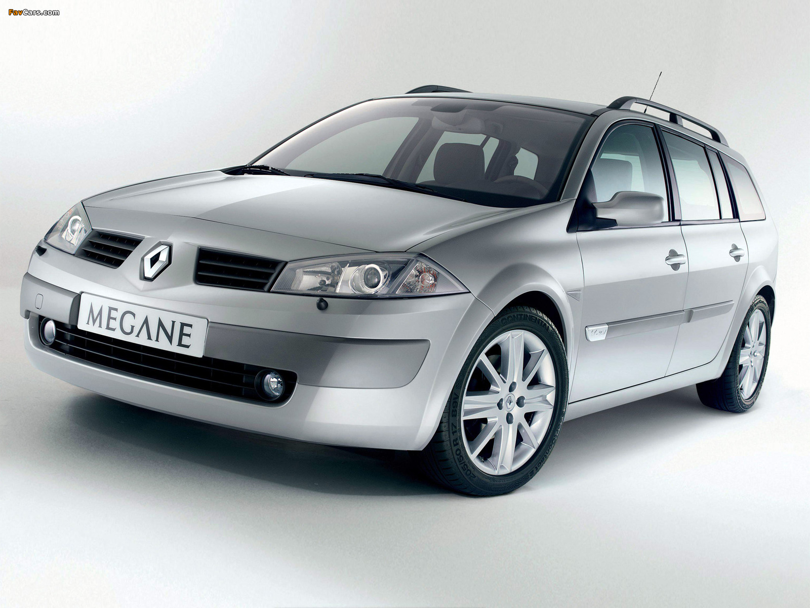 Рено меган универсал двигатель. Renault Megane 2. Renault Megane 2 2006. Renault Megane 2 2003. Renault Megane 2 универсал.