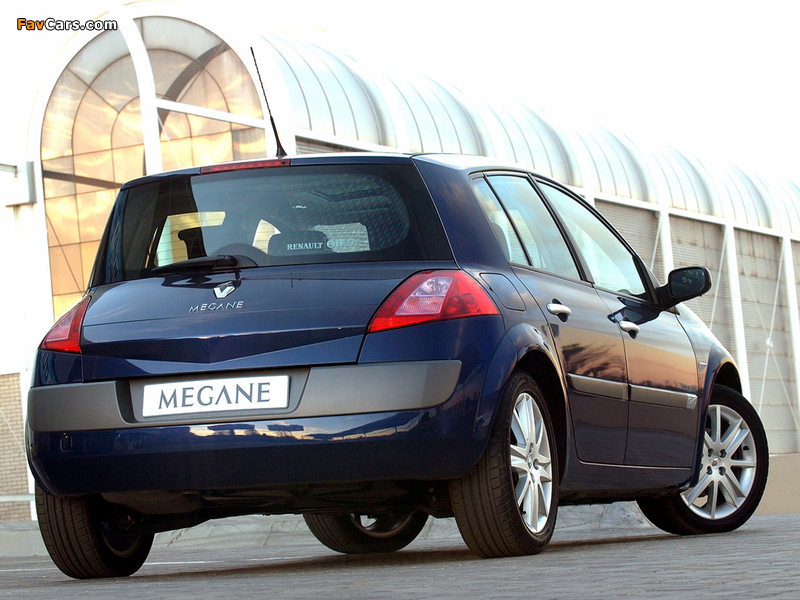 Renault Megane 5-door ZA-spec 2003–06 photos (800 x 600)