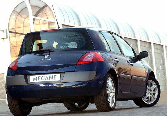 Renault Megane 5-door ZA-spec 2003–06 photos