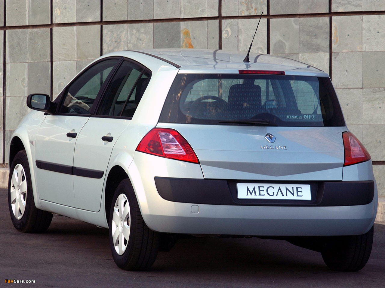 Renault Megane 5-door ZA-spec 2003–06 wallpapers (1280 x 960)