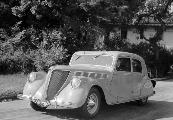 Renault Viva Grand Sport Sedan 1934–39 pictures