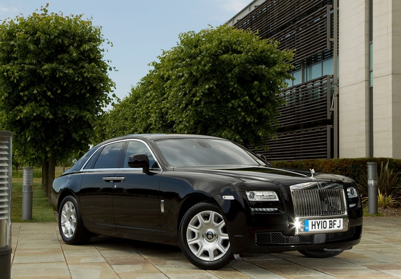Rolls-Royce Ghost UK-spec 2009–14 images