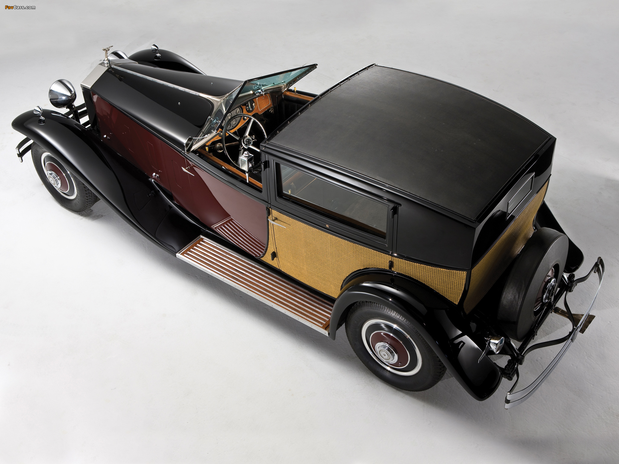 Pictures of Rolls-Royce Phantom II Special Town Car by Brewster 1933 (2048 x 1536)