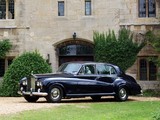Pictures of Rolls-Royce Phantom V Limousine by James Young 1959–63
