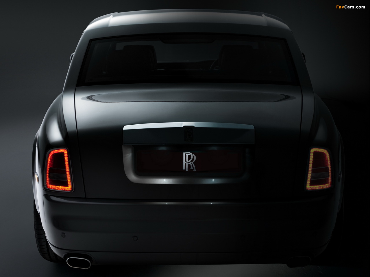 Rolls-Royce Phantom 2009 photos (1280 x 960)